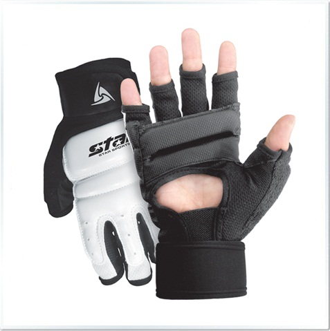 AD700 Gloves AD700 Gloves